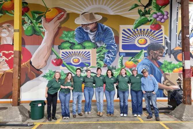 A group of Cal Poly agricultural business students partnered with the nonprofit Food Forward to create a marketing strategy to combat food insecurity
