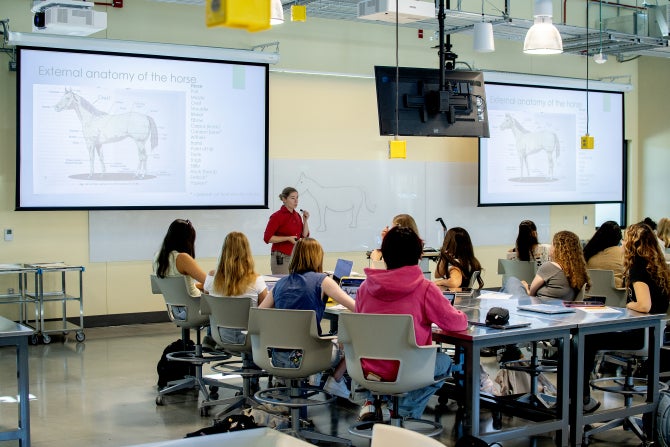Students attend an animal anatomy course in the newly opened Charles and Claire Jacobson Animal Health Center.